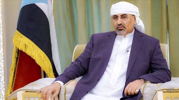 الزبيدي يتوعد بالرد على أي تهديد يطال الجنوب اليمني