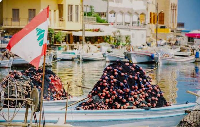صيادو لبنان ينفون قبولهم قانون الصيد ويؤكدون رفضه بالإجماع
