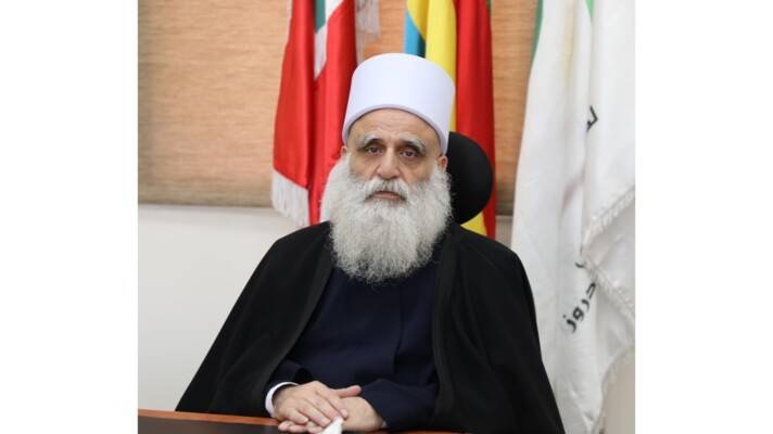 شيخ العقل يهنئ الجيش ويدعو للوحدة الوطنية