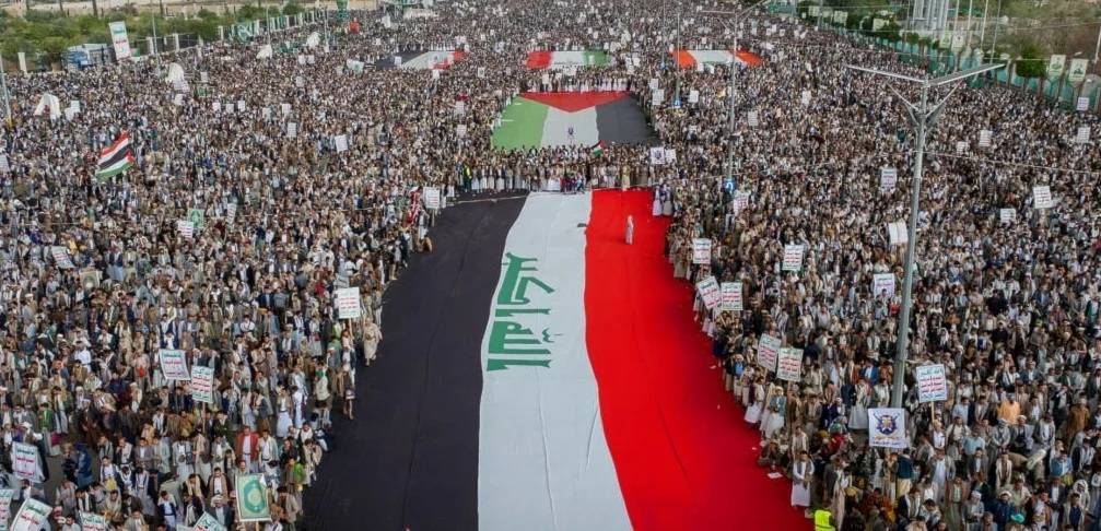 مسيرات حاشدة في صنعاء تحت شعار "الحصار بالحصار والتصعيد بالتصعيد"
