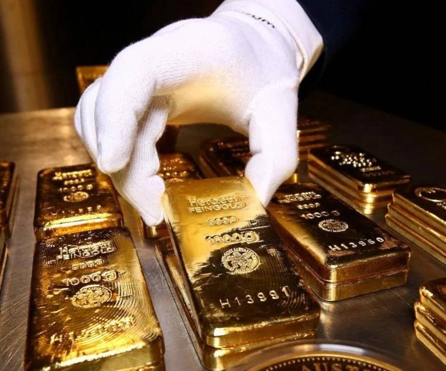 ارتفاع الذهب إلى أكثر من 4067 دولاراً للأونصة مع انخفاض أسعار النفط