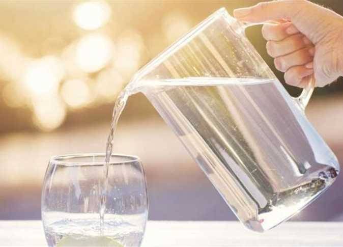 فوائد شرب الماء على الريق يوميًا