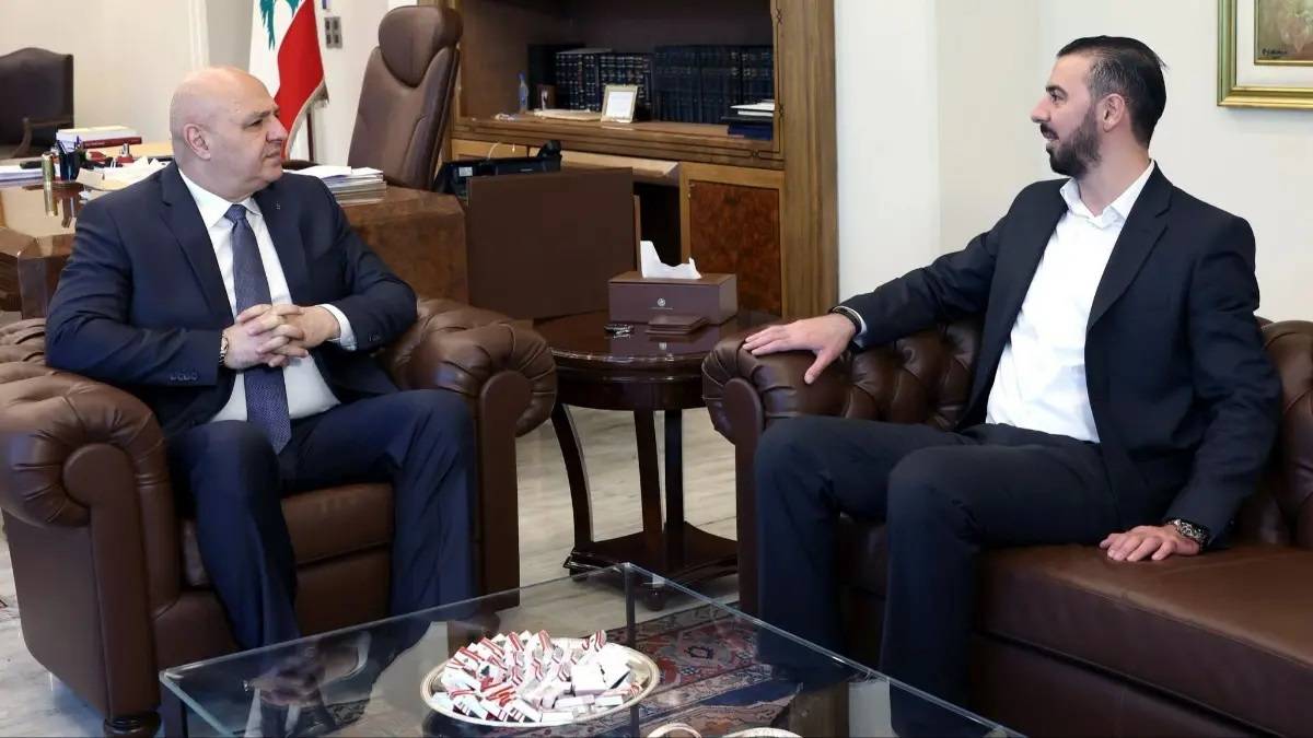 لقاء سياسية ونيابية في بعبدا.. والرئيس عون عرض مع النائب رستم حاجات عكار