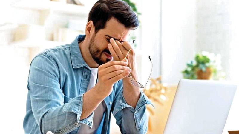 الخرف المبكر عند الشباب.. أعراض قد تظهر قبل فقدان الذاكرة