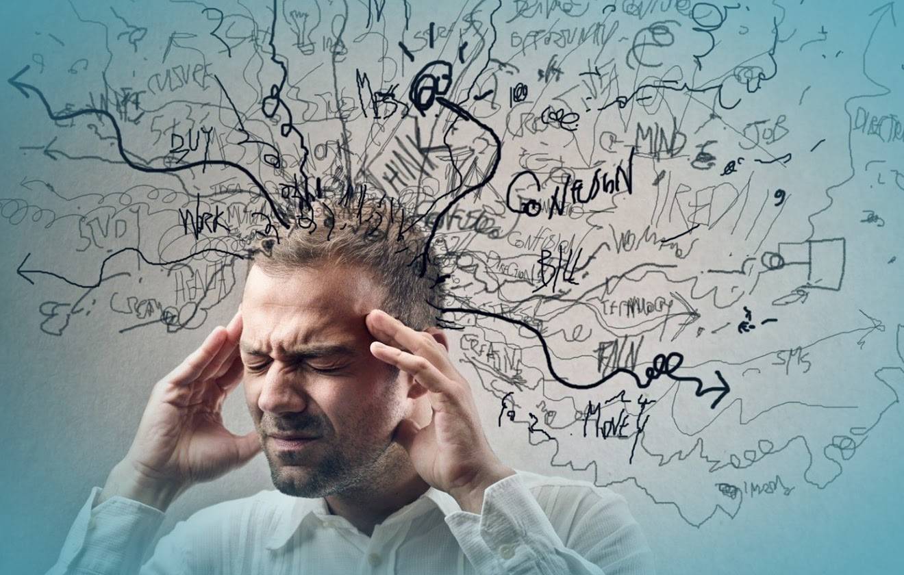 الحديث السلبي مع الذات.. كيف يقود إلى القلق والاكتئاب؟