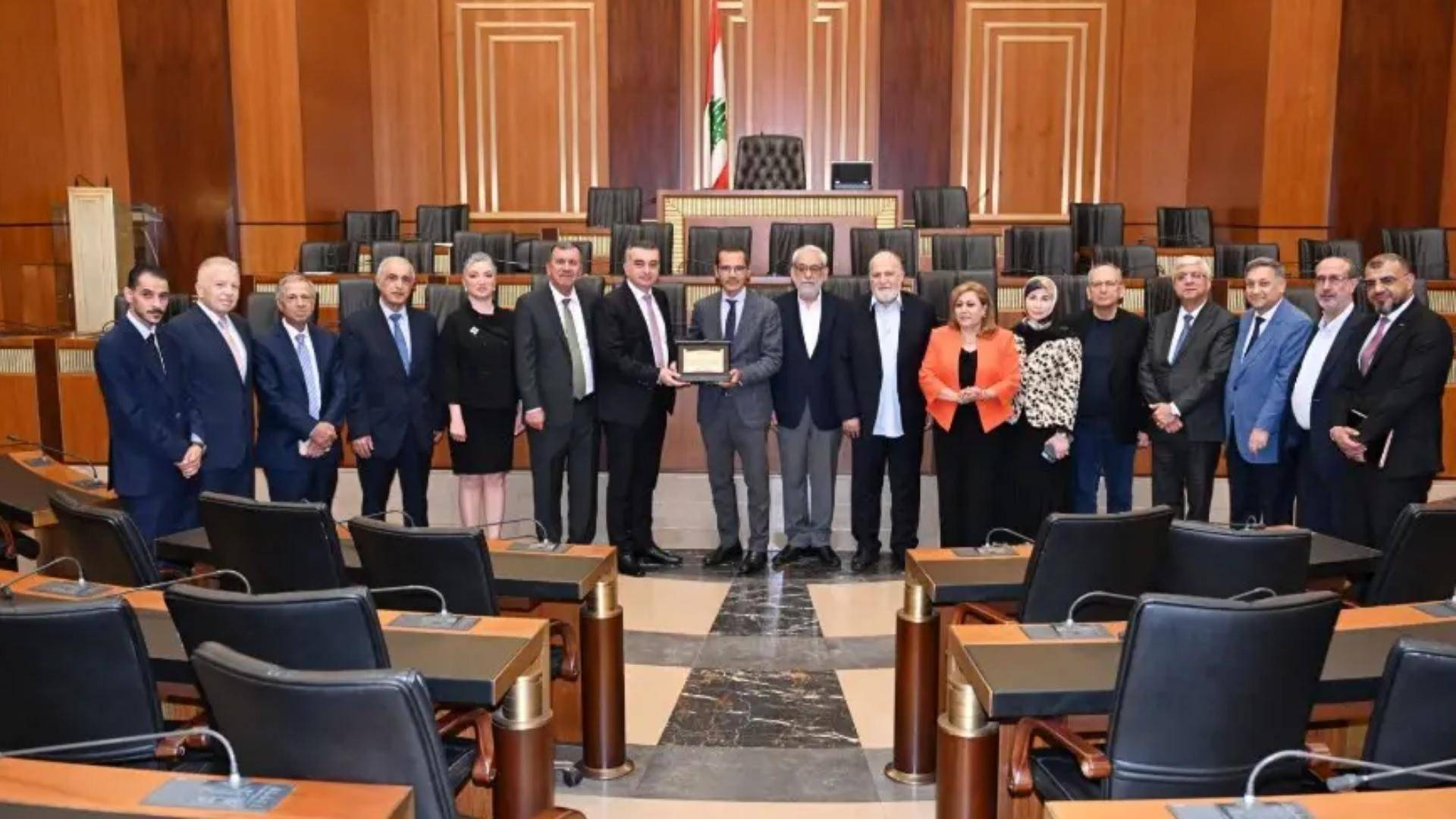 "الخارجية النيابية" ووفد أردني يبحثان التطورات وتعزيز التعاون بين البلدين