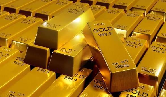 أسعار الذهب تنخفض بعد بلوغها أعلى مستوى في أكثر من شهرين