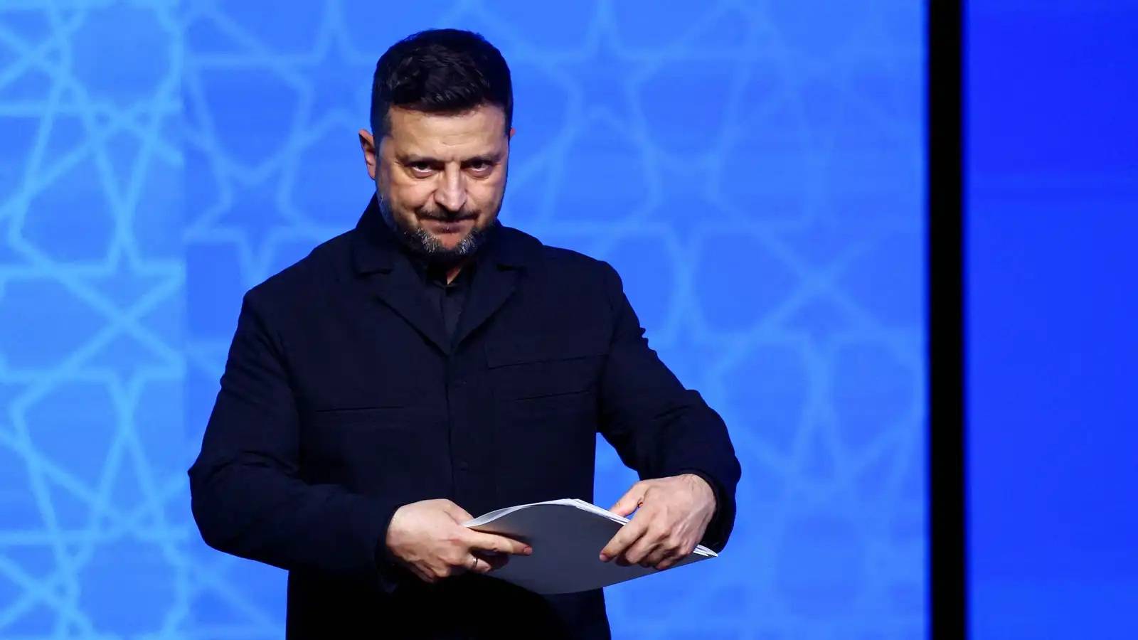 بعد أزمة فيدوروف... زيلينسكي يسعى لإعادة ترتيب المشهد السياسي