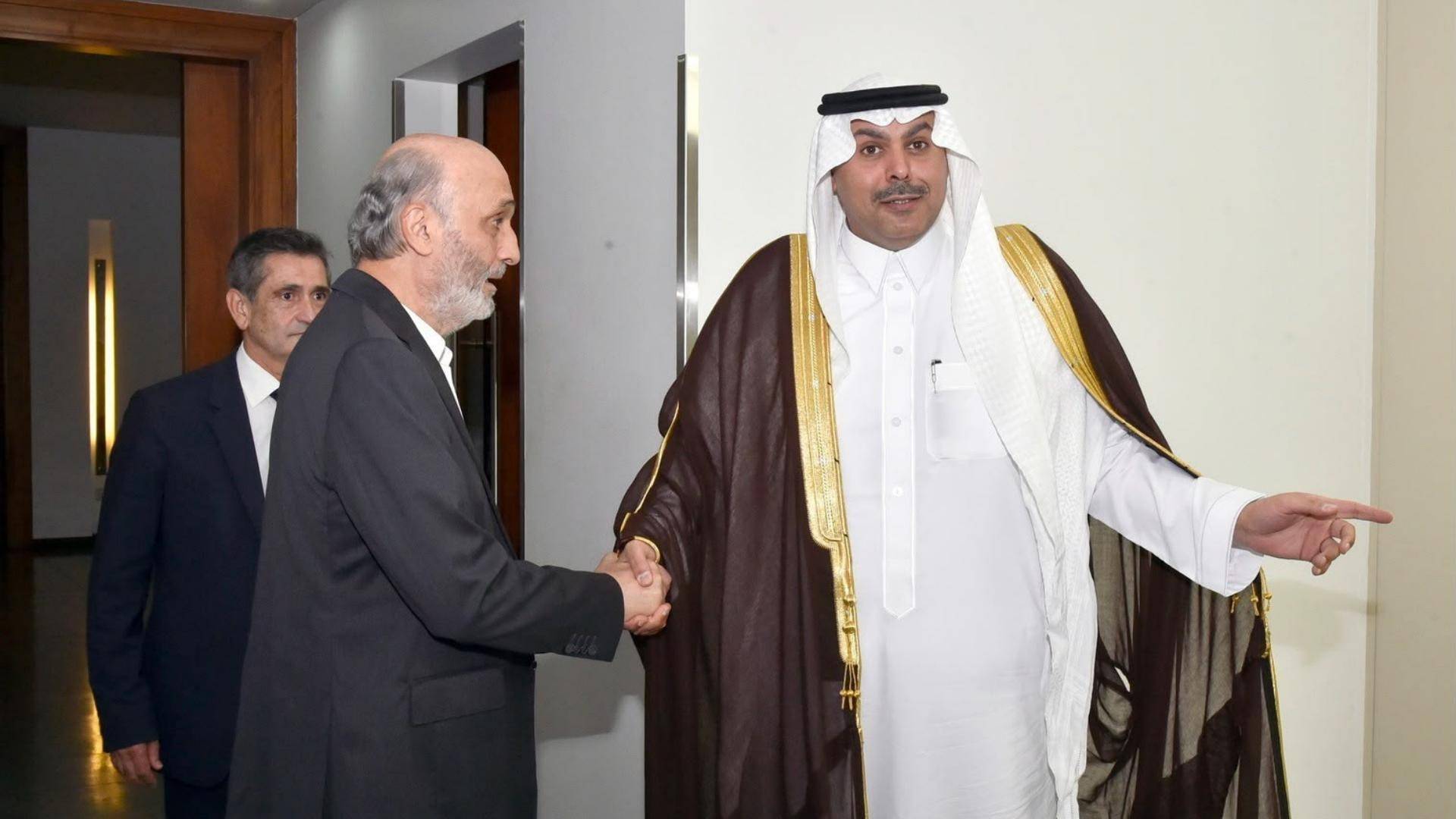جعجع يبحث مع السفير السعودي الأوضاع في لبنان والمنطقة