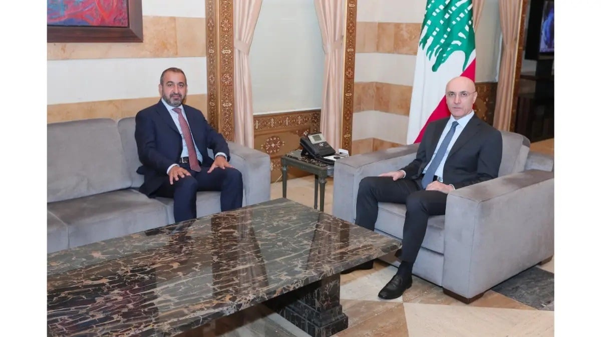 الحجار يلتقي نواباً ووفوداً بلدية ومخاتير ويبحث في الأوضاع والمطالب