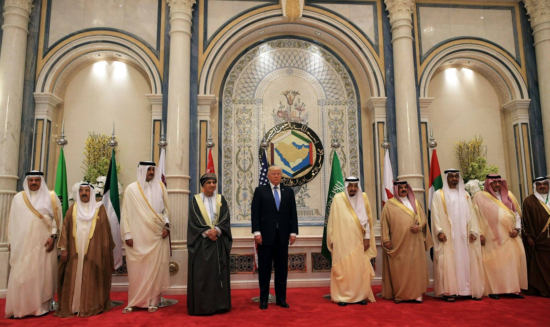 واشنطن بوست: دول الخليج غاضبة من ترامب... هل تتجه للبحث عن بدائل أمنية؟