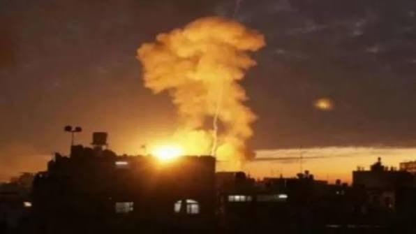 حماس: ندين بأشد العبارات العدوان الصهيوني الإجرامي على سوريا، والذي استهدف مطار أبو الظهور في ريف إدلب، ونعدّه 