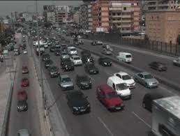 التحكم المروري: حركةالمرور كثيفة من انطلياس وصولا حتى نهر الموت