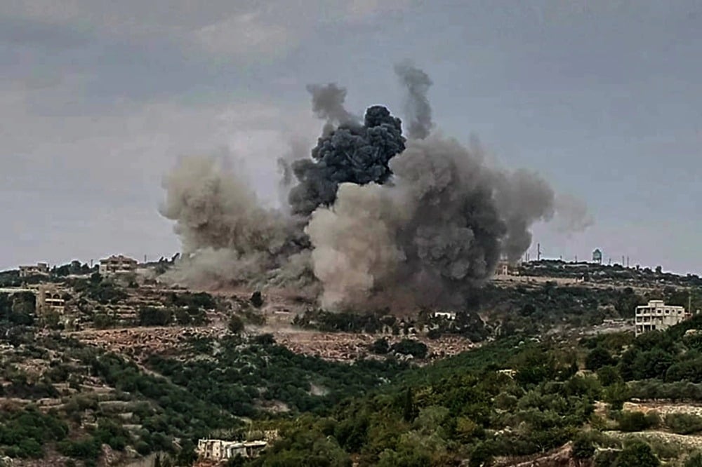 تفجير إسرائيلي في بلدة حولا وتمشيط بالأسلحة الرشاشة من حداثا باتجاه عيتا الجبل، وقصف مدفعي إسرائيلي يستهدف بلدة المنصوري.