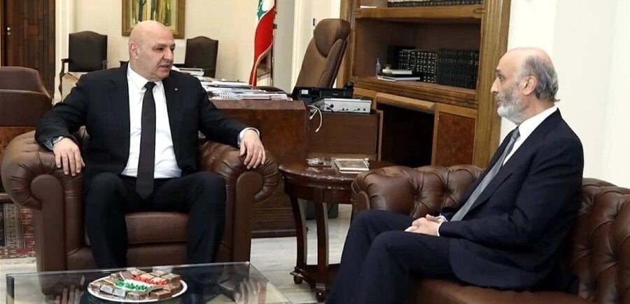 المنافسة المارونية تشتعل