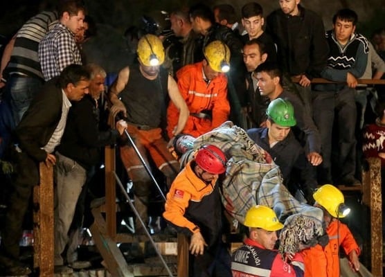 مقتل 100 شخص بانهيار منجم ذهب في إفريقيا الوسطى !