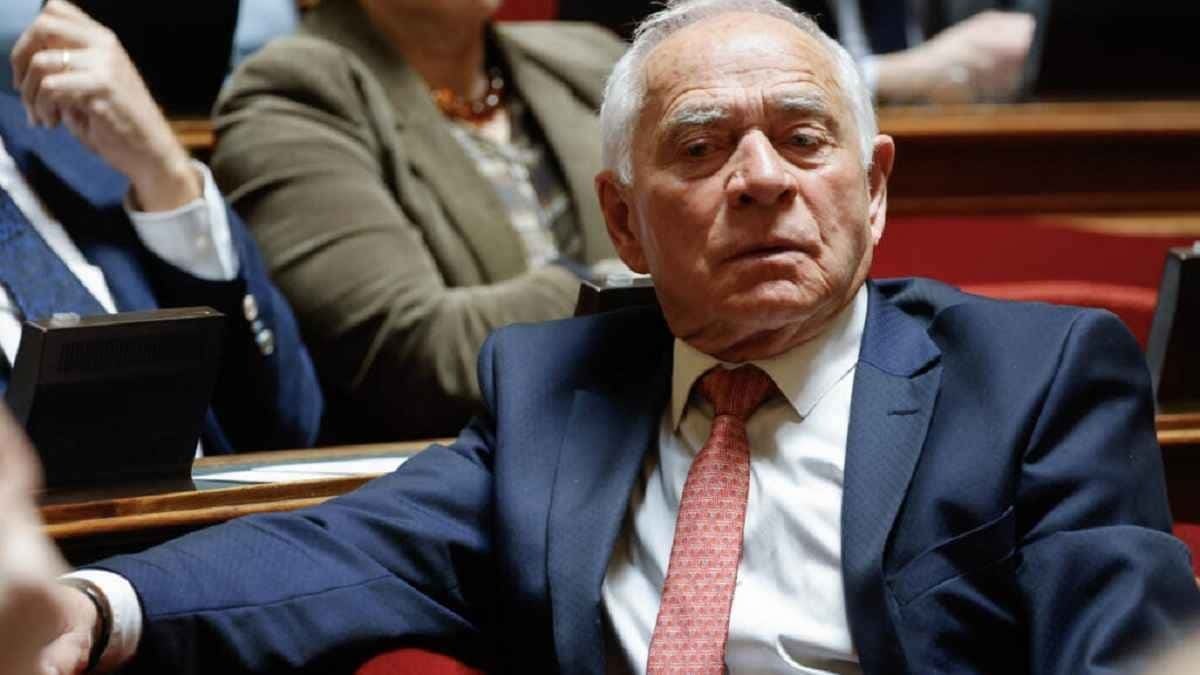وفاة السيناتور الفرنسي فرانسوا باريات عن 83 عاماً