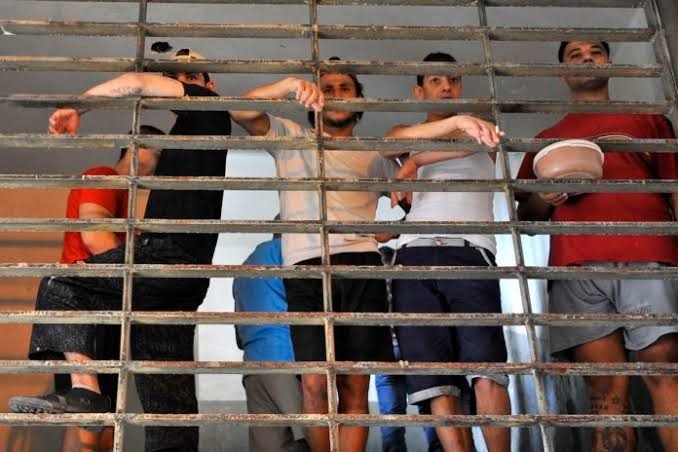 وفاة سجين في رومية تفجّر الغضب وتعيد ملف العفو