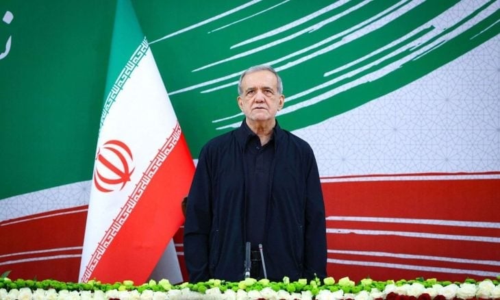 "من الأفضل إنهاء الحرب اليوم".. بزشكيان: إيران في موقع قوة