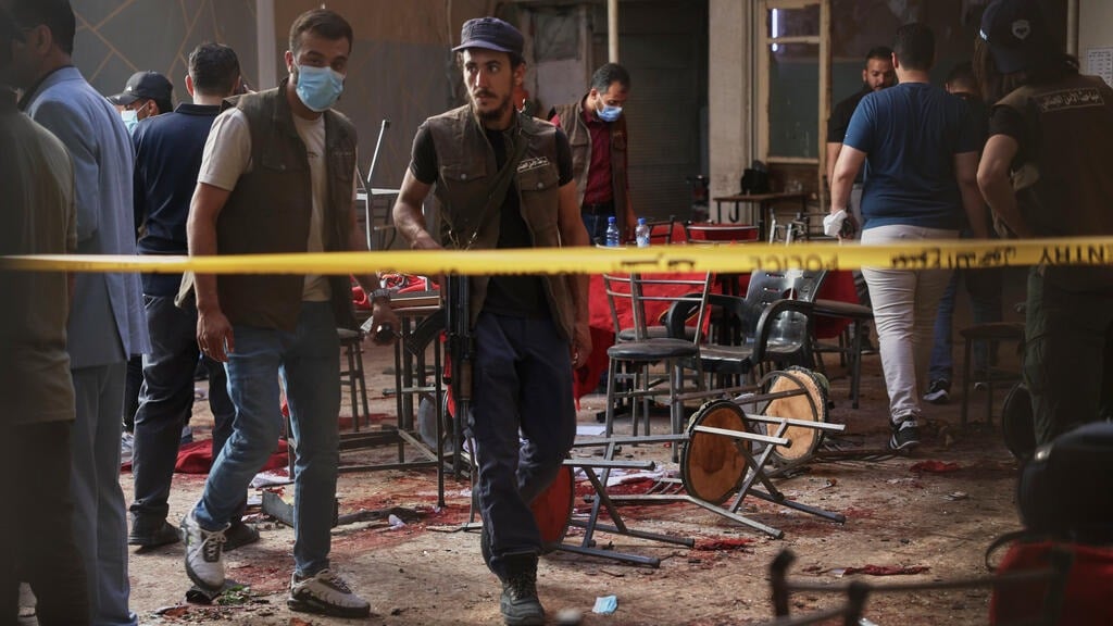 الإخبارية السورية: جرحى جراء انفجار عبوة ناسفة في حافلة لقوى الأمن الداخلي على طريق معرونة صيدنايا بريف دمشق