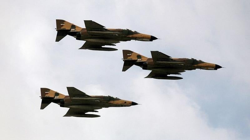 إيران تعلن موافقة قطر على لقاء سفيرها مع 3 طيارين "محتجزين"