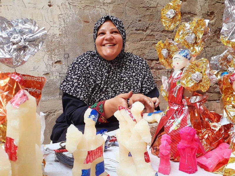 "عروس المولد".. حلوى تراثية مصرية تصارع من أجل البقاء