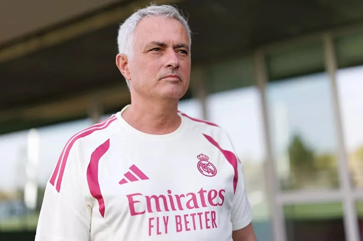 مورينيو يبهر بيريز ويعيد توحيد ريال مدريد