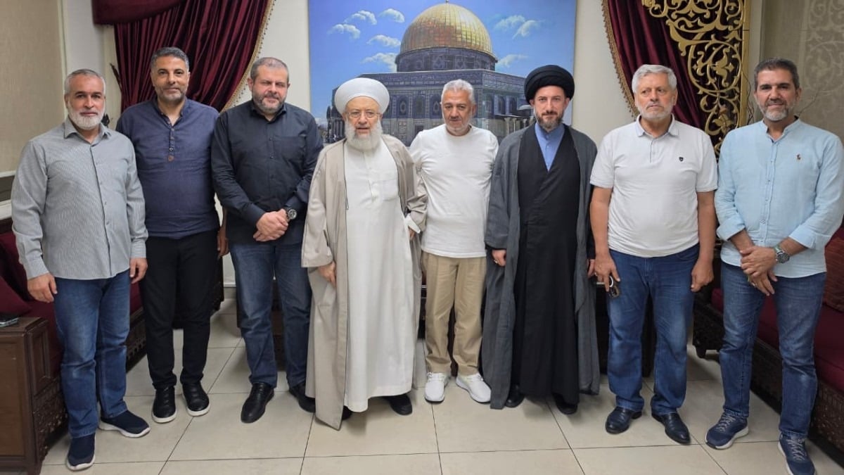وفد من حزب الله يجول على علماء صيدا في ذكرى المولد النبوي