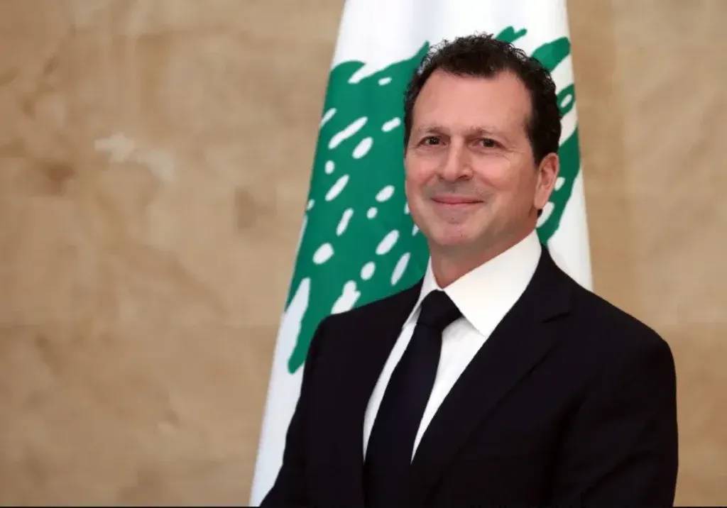 وزير الدولة لشؤون تكنولوجيا المعلومات والذكاء الاصطناعي كمال شحادة خلال الملتقى الاقتصادي اللبناني-الإماراتي: لبنان اليوم على سكة التعافي ويتقدم على ثلاثة محاور أساسية وهي بسط سلطة الدولة على كامل أراضيها والمضي في مسار الإصلاح المالي والاقتصادي وتثبيت سيادة القانون وهذه المسارات هي الأساس لجذب الاس