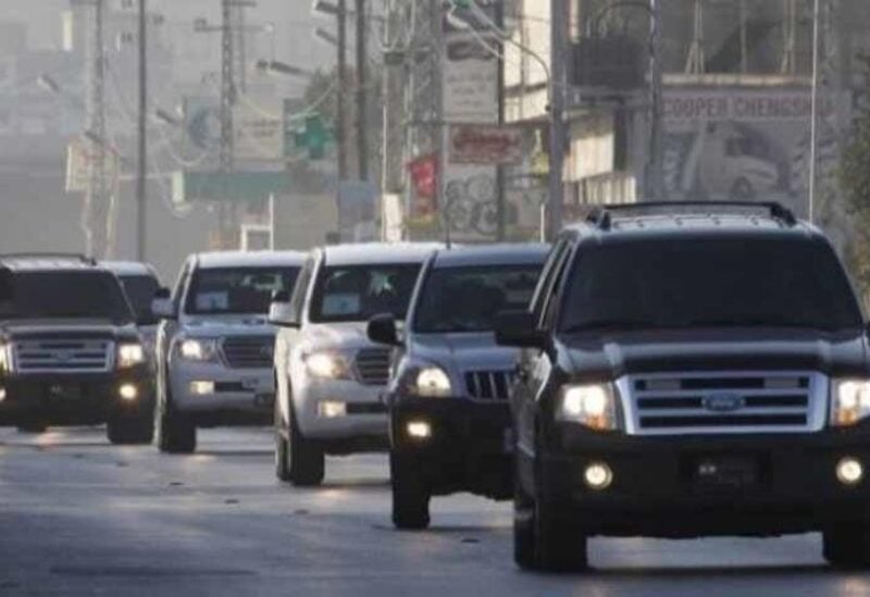 باقون في لبنان... ولكن من يحمينا من أصحاب السيارات ذات الزجاج الأدكن؟