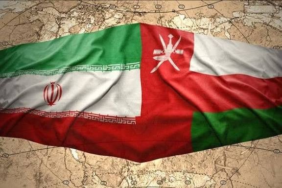 بيان إيراني عماني مشترك: المشاورات ركزت على أهمية استئناف الملاحة عبر مضيق هرمز بما يصون سيادة وحقوق البلدين