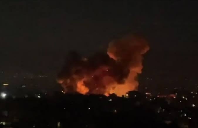 غارات إسرائيلية استهدفت بلدات المنصوري وحداثا وصربين في جنوب لبنان.