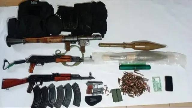 بين بعلبك والضاحية... الجيش يوقف مطلوبَين بجرائم إطلاق نار وسلب