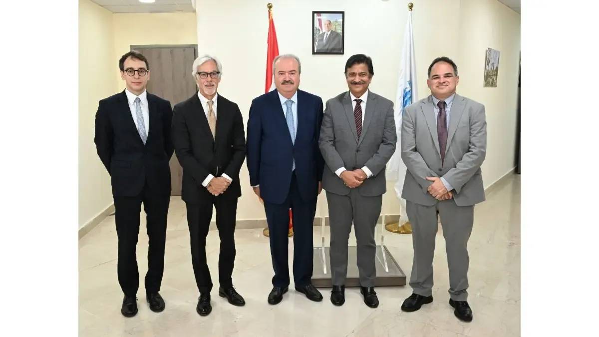 شراكة مرتقبة مع القطاع الخاص في الكهرباء... جابر يبحث فرص الاستثمار مع IFC