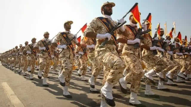 المتحدث باسم الحرس الثوري: الهجوم على لارك خطأ استراتيجي وقاتل ارتكبه ترامب في خضم الحرب الاقتصادية.