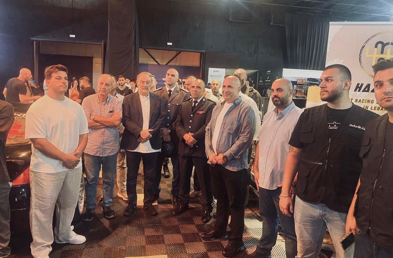 إفتتاح "مهرجان بيروت موتور سبورتس"
بحضور فاعليات رسمية،عسكرية،رياضية وشعبية
