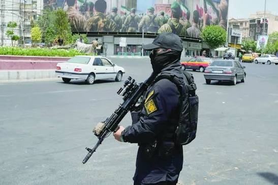 الشرطة الإيرانية: ضبط كميات كبيرة من الأسلحة والذخائر بحوزة المعتقلين من جماعة جيش العدل جنوب شرقي البلاد