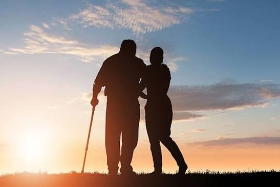 هل يورّث الآباء طول العمر لأبنائهم؟