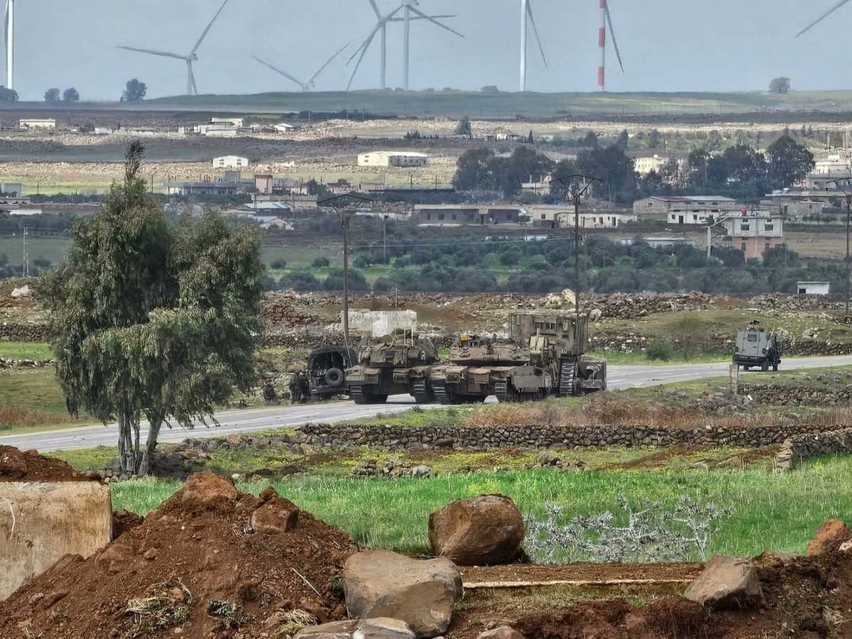 "جيش" الاحتلال الإسرائيلي يتوغّل في ثكنة الدرعيات غرب قرية المعلقة بريف القنيطرة الجنوبي في سوريا