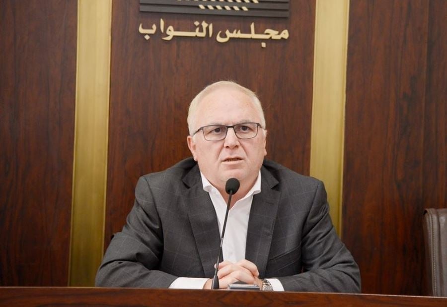 ضاهر : هل يشمل العفو العام القضاة المنحرفين والفاسدين؟