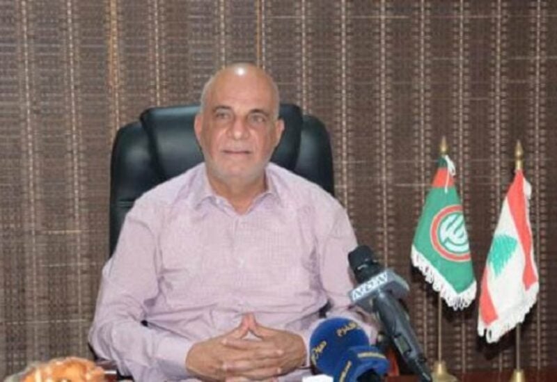 خريس يزور مصلحة مياه الجنوب ويعد بنقل معاناتها