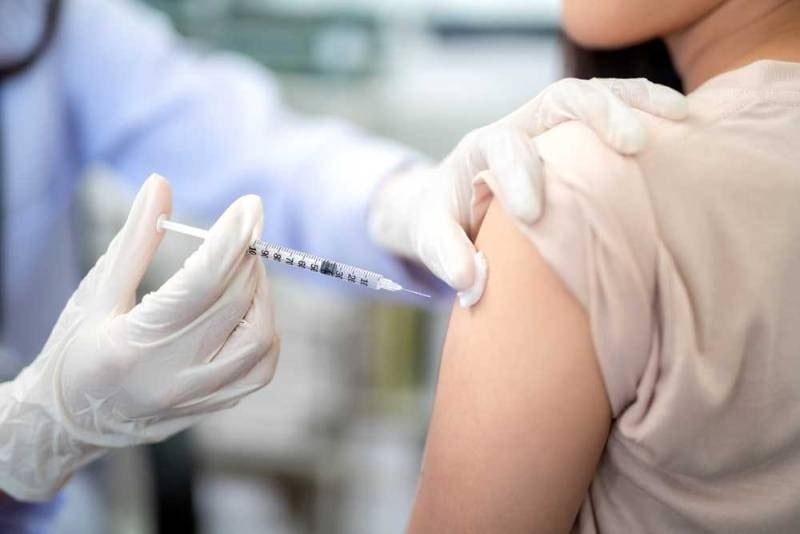 أبعد من سرطان عنق الرحم... لقاح "HPV" يوفر حماية للرجال ضد سرطانات الرأس والعنق