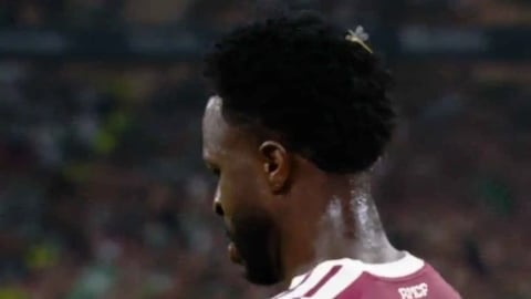 حشرة تلاحق فينيسيوس جونيور في ليلة سقوط ريال مدريد أمام ريال بيتيس