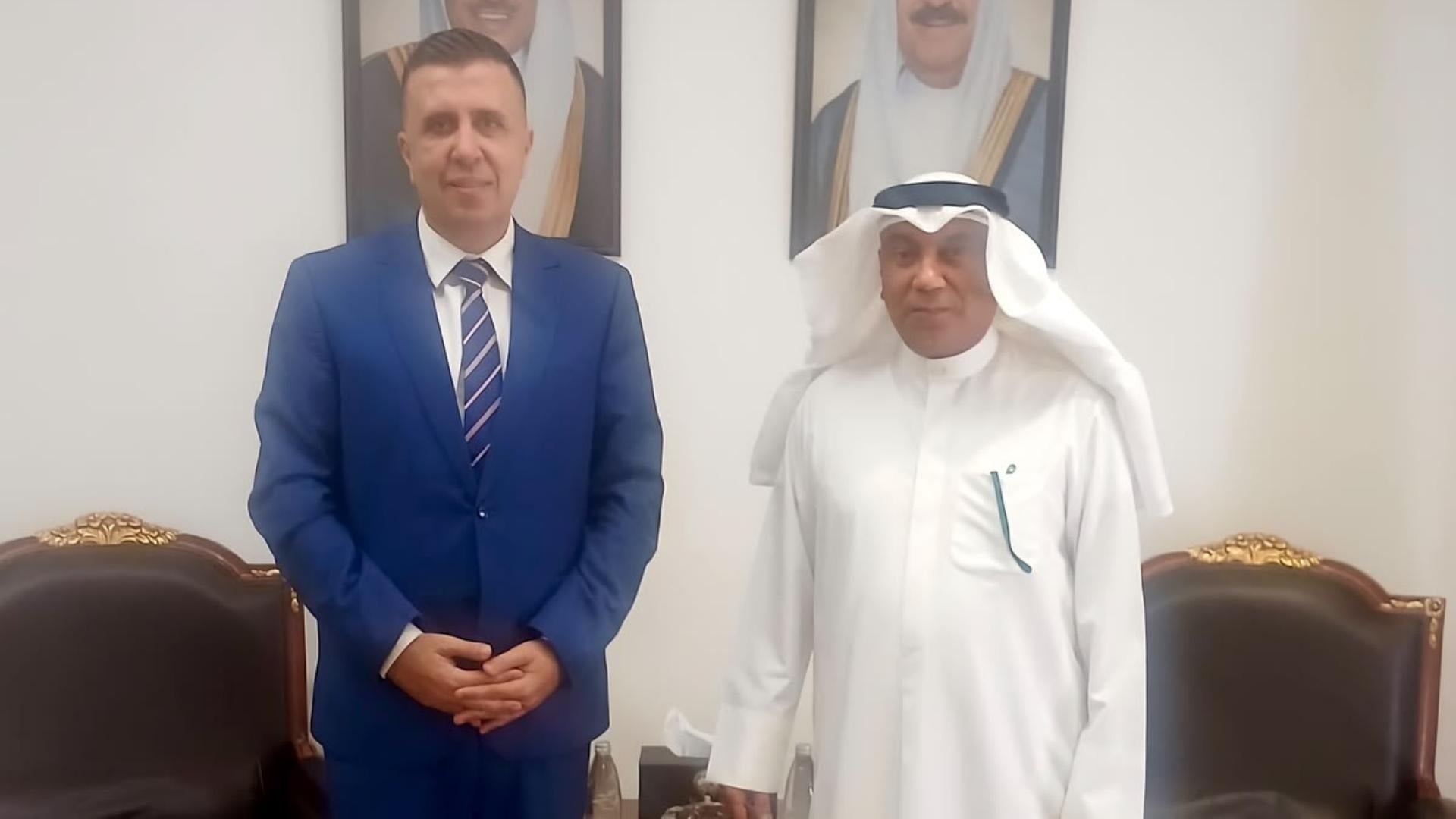 المهتار يبحث مع السفير الكويتي آخر المستجدات في لبنان والمنطقة