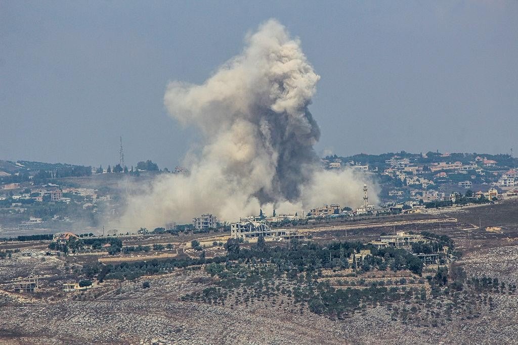 غارة إسرائيلية على النبطية الفوقا... وتحرك للدبابات شرق الخيام