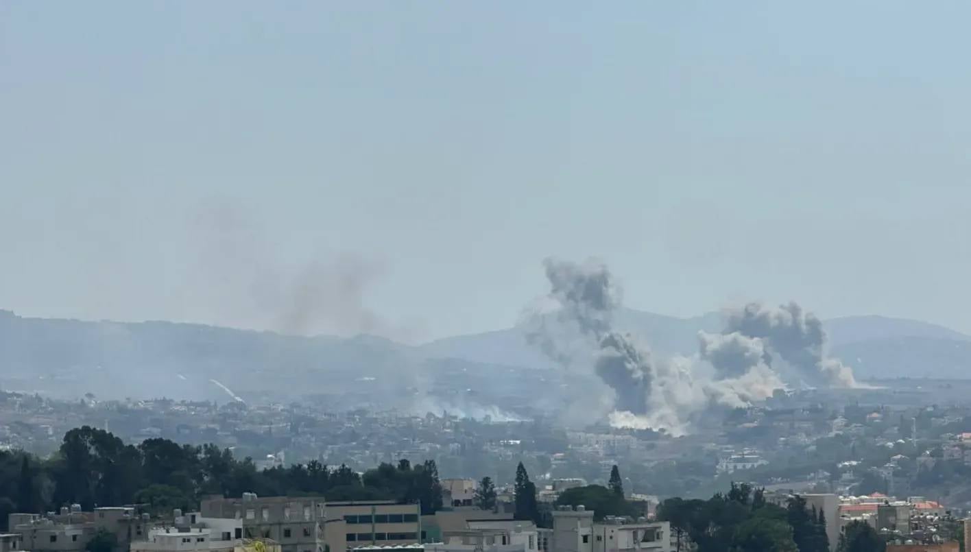 غارة على طريق سجد - الريحان في منطقة اقليم التفاح قضاء النبطية