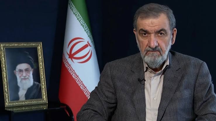 أمين المجلس الأعلى للأمن القومي في إيران: سنعلن منطقة محظورة خارج مضيق هرمز في الأيام القادمة
