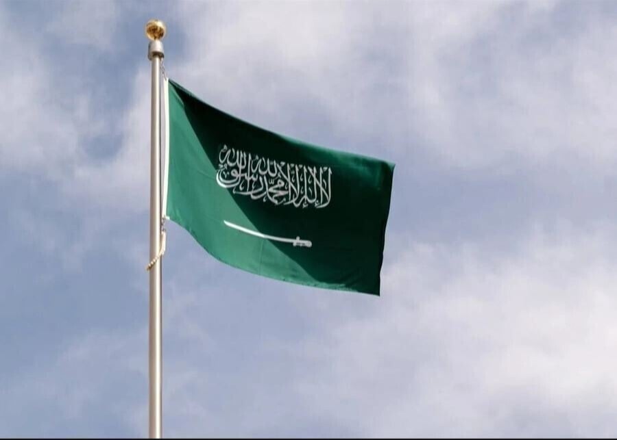 الدفاع المدني السعودي: إطلاق صفارات الإنذار في خميس مشيط وأبها للتحذير من خطر