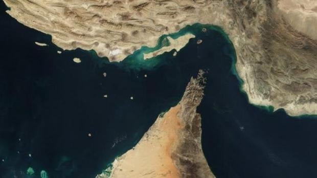 مضيق هرمز شبه مشلول.. حركة السفن تهبط إلى 10% من مستويات ما قبل الحرب
