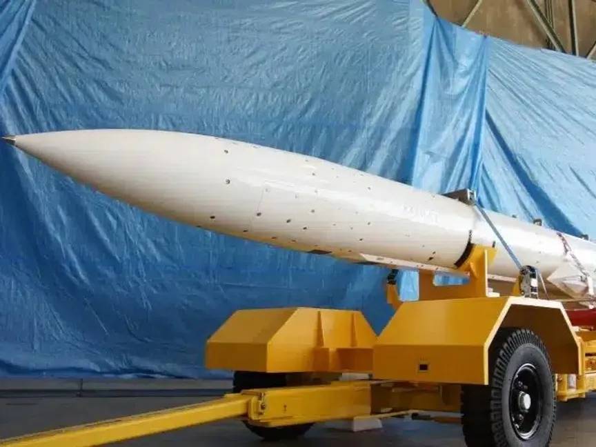 اليابان تطور نسخة جو-جو بعيدة المدى من صاروخ ASM-3